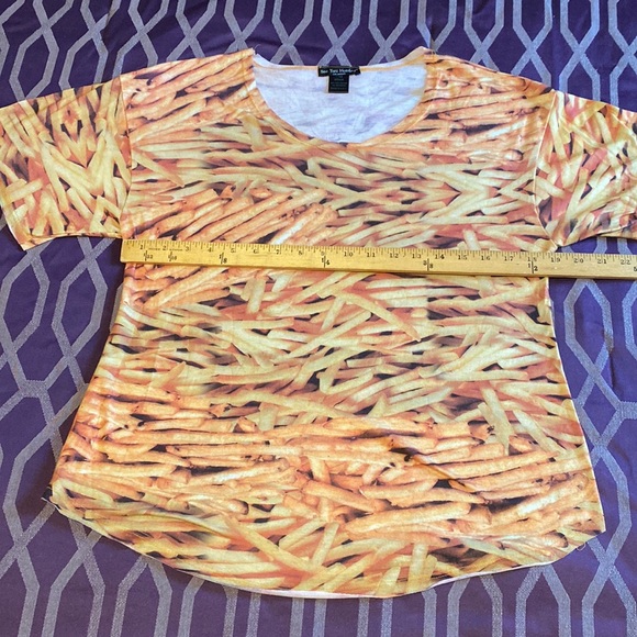 Fries and McDonald’s! Tee lot! M/L? - Picture 4 of 7
